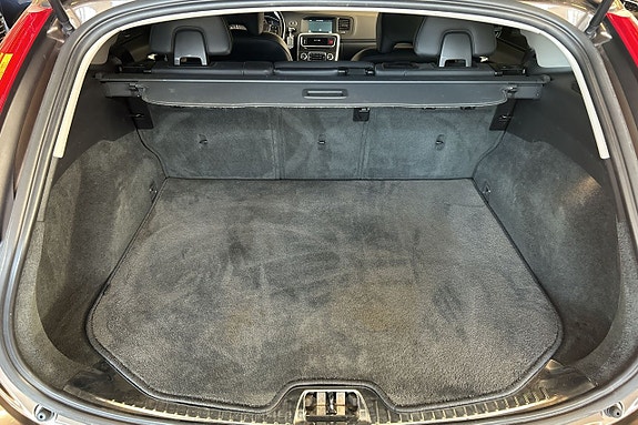 Volvo V60 Cross Country 25 of 30