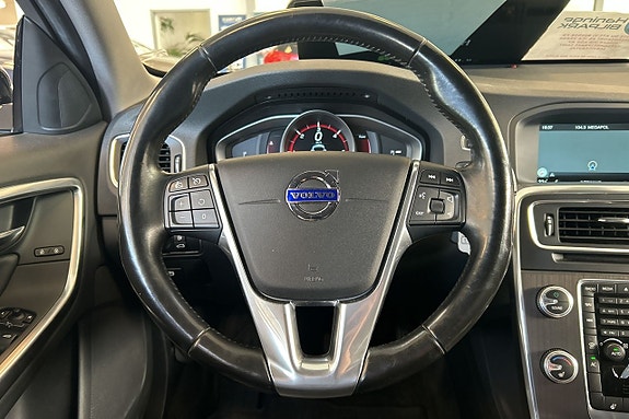 Volvo V60 Cross Country 22 of 30