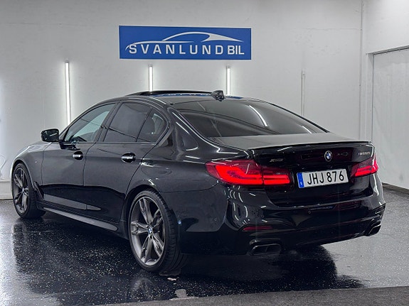 BMW M550i 5 of 5