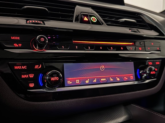 BMW M550i 14 of 30