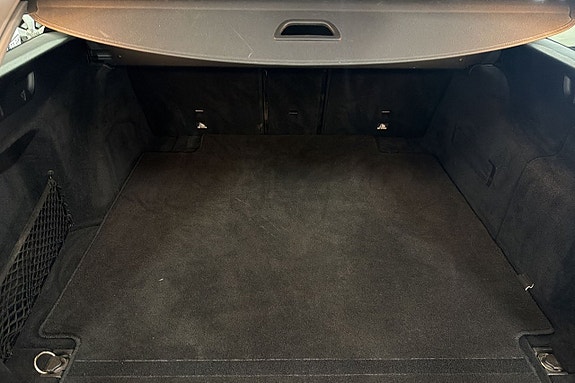 Mercedes-Benz E220 12 of 26