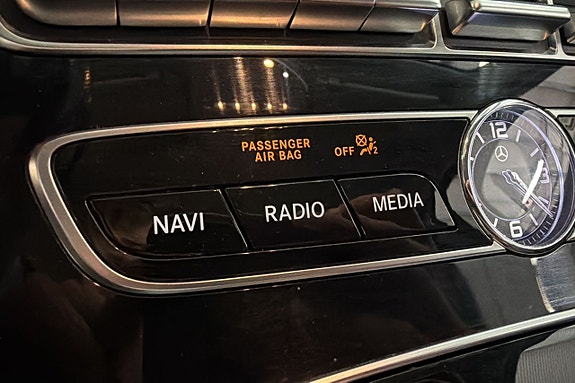 Mercedes-Benz E220 19 of 26