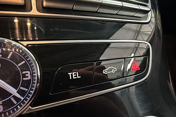 Mercedes-Benz E220 18 of 26