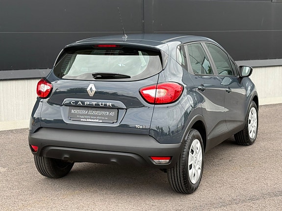 Renault Captur 8 of 24