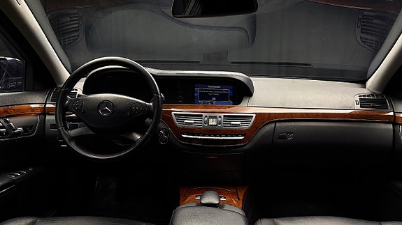Mercedes-Benz S350 14 of 30