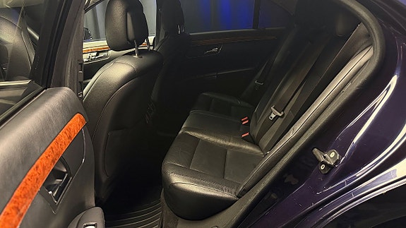 Mercedes-Benz S350 12 of 30