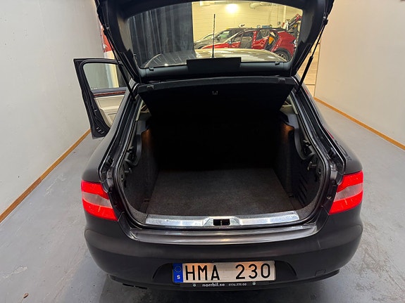 Skoda Superb 8 of 9