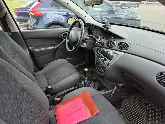 Ford Focus 4 of 5