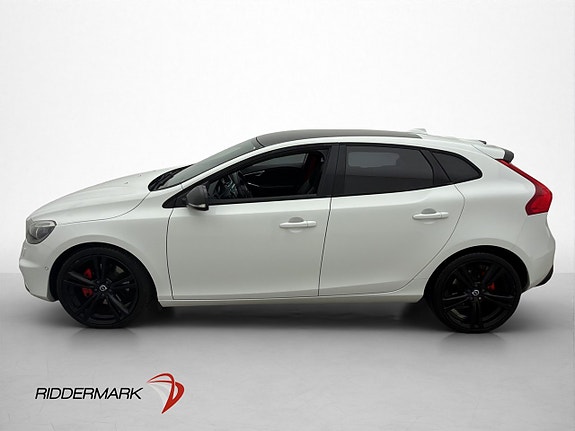 Volvo V40 4 of 5
