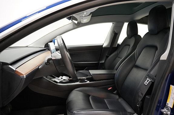 Tesla Model 3 7 of 21