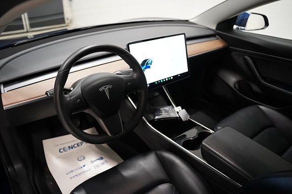 Tesla Model 3 6 of 21