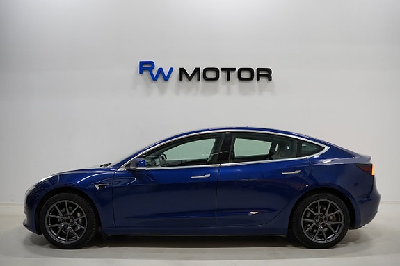 Tesla Model 3 3 of 5