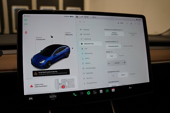 Tesla Model 3 16 of 21