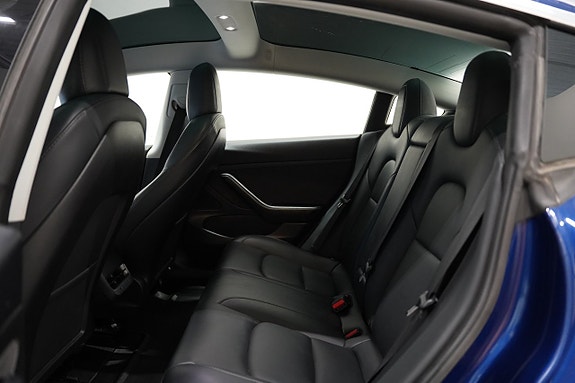 Tesla Model 3 19 of 21