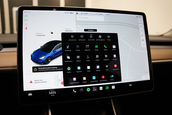 Tesla Model 3 18 of 21