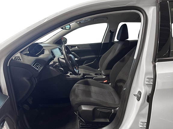 Peugeot 308 SW 7 of 17
