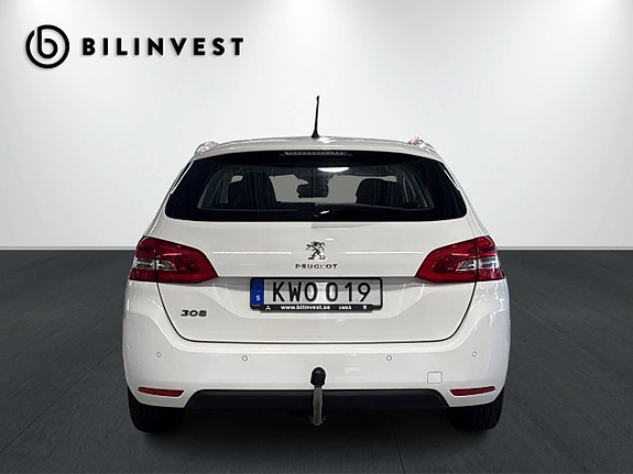 Peugeot 308 SW 4 of 17