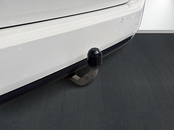 Peugeot 308 SW 15 of 17