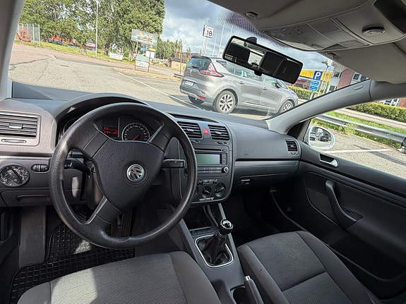 Volkswagen Golf V 7 of 10