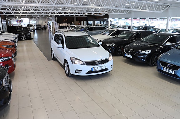 Kia Ceed 3 of 5