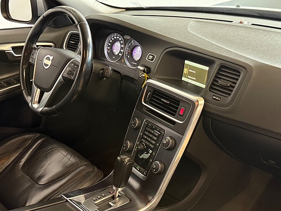 Volvo V60 9 of 18