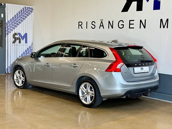 Volvo V60 3 of 5