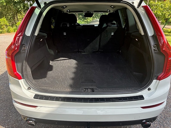 Volvo XC90 9 of 9