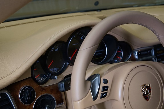 Porsche Panamera 16 of 23