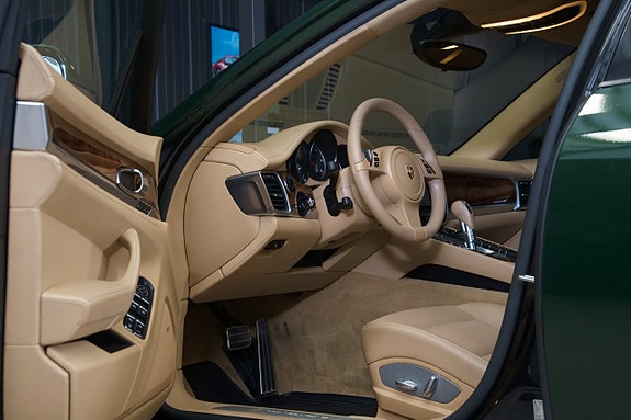 Porsche Panamera 11 of 23