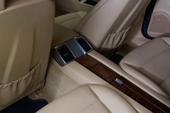 Porsche Panamera 21 of 23