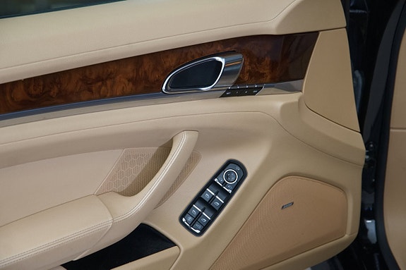 Porsche Panamera 12 of 23