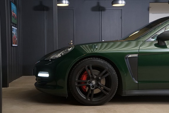 Porsche Panamera 6 of 23