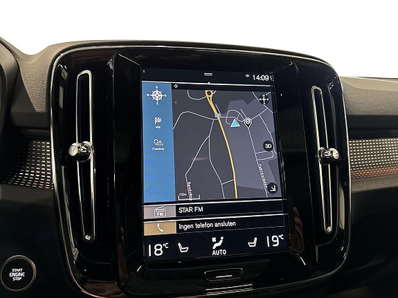 Volvo XC40 16 of 18