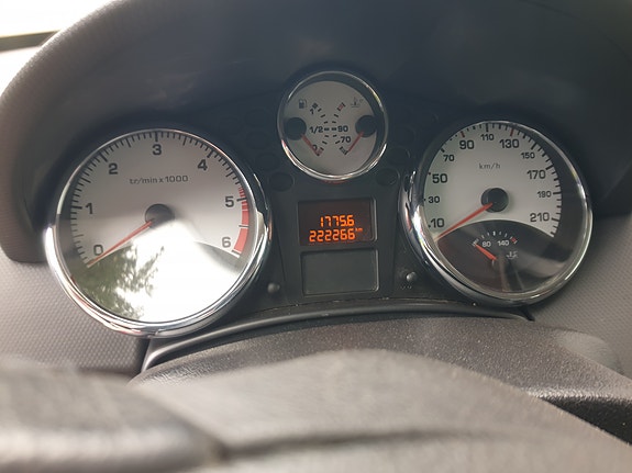 Peugeot 207 4 of 5