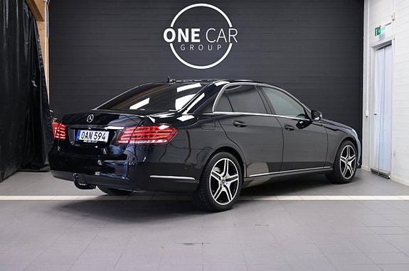 Mercedes-Benz E350 5 of 5
