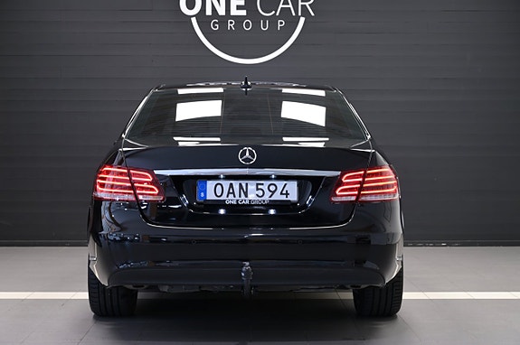 Mercedes-Benz E350 7 of 24