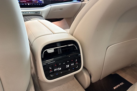 Mercedes-Benz E300 e 20 of 30