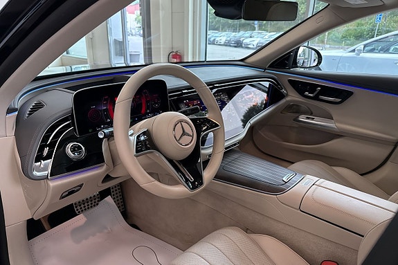 Mercedes-Benz E300 e 6 of 30
