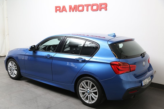 BMW 118i 4 of 24