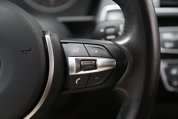 BMW 118i 16 of 24