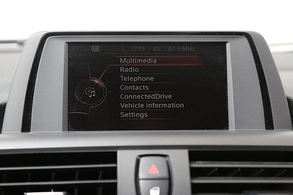 BMW 118i 18 of 24