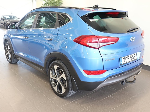 Hyundai Tucson 3 of 5