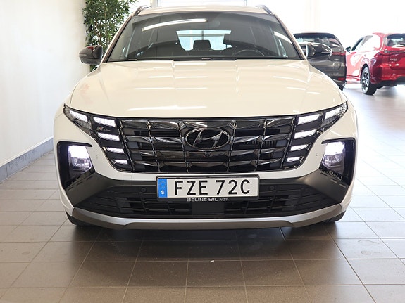Hyundai Tucson 2 of 5