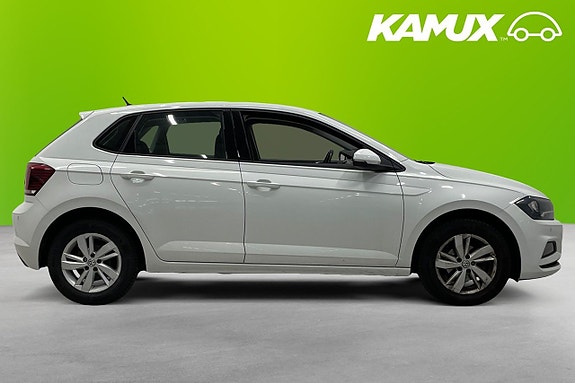 Volkswagen Polo 2 of 5