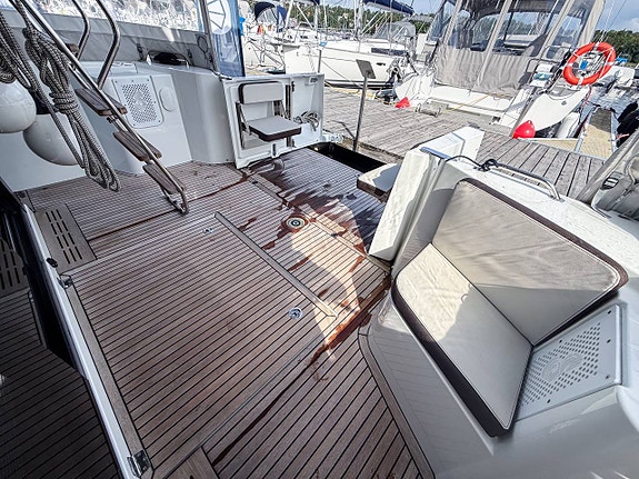 Beneteau Swift Trawler 35 | 2019 5 of 5