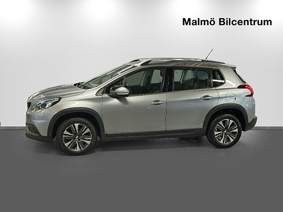 Peugeot 2008 2 of 5