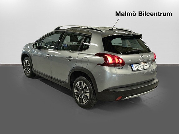Peugeot 2008 4 of 5