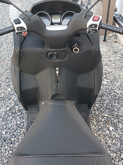 Piaggio MP3 250 LT 8 of 10