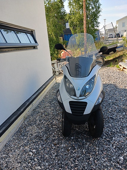 Piaggio MP3 250 LT 5 of 10