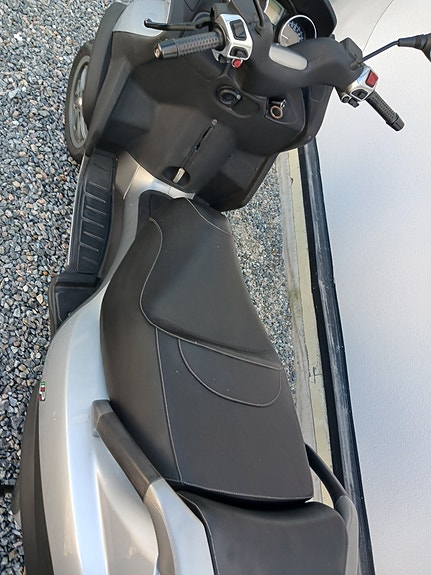 Piaggio MP3 250 LT 6 of 10